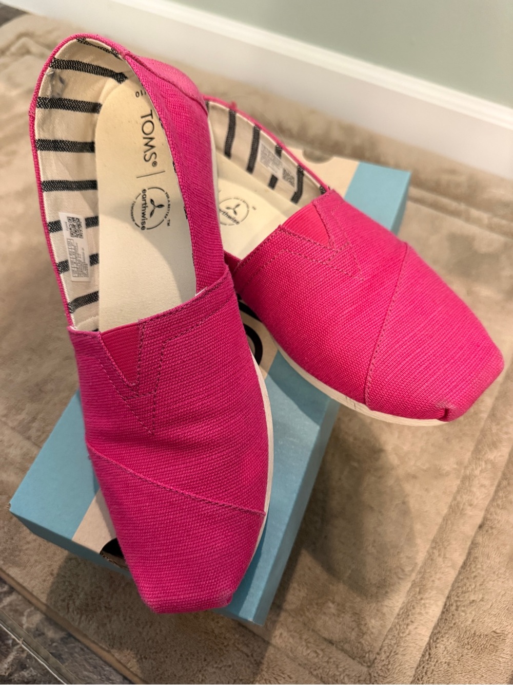 Toms Women’s Classic Slip-On Moccasins in Hot Pink
